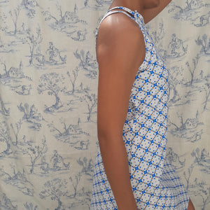 Gustavia - La robe asymétrique à une épaule dénudée